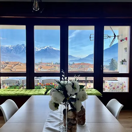 View Radiance Apartment Dongo